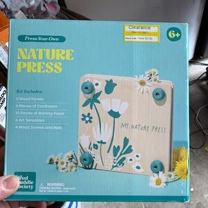 Nwt Bud Cuddle Society Nature Press Kit